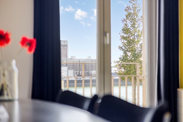 Medium property photo - Maashavenkade 169, 3072 ES Rotterdam